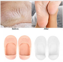 Load image into Gallery viewer, 🔥2023 New Sale🔥-Moisturizing Foot Mask Exfoliating Silicone Socks Beach Protective Socks
