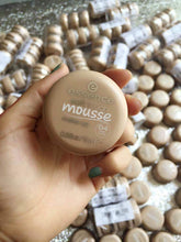 Load image into Gallery viewer, Amazing Essence Mousse Foundation