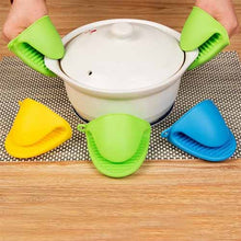 Load image into Gallery viewer, Silicone Hot Pot Holder Cooking Finger Protector ( Buy one get one free )