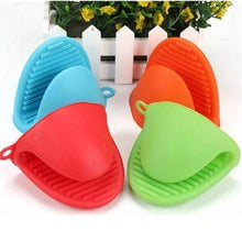 Load image into Gallery viewer, Silicone Hot Pot Holder Cooking Finger Protector ( Buy one get one free )