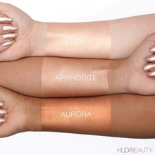 Load image into Gallery viewer, Huda beauty face and body highlighter
