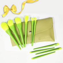Load image into Gallery viewer, MP MAKEUP PRO 10 PIECES BRUSH SET
