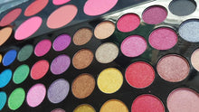 Load image into Gallery viewer, 48 Color eyeshadow and 10 color Blusher Pallet