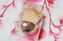 Load image into Gallery viewer, blusher brush by h&amp;m