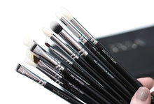 Load image into Gallery viewer, Zoeva Complete Eye Brush Set