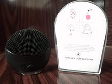 Load image into Gallery viewer, Rechargeable Electric face cleanser
