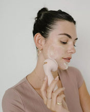Load image into Gallery viewer, Flawless Cleanse Silicone Face Scrubber &amp; Cleanser
