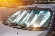 Load image into Gallery viewer, Windshield retractable sun shade